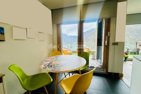4 bedrooms apartment for sale in Principado De Andorra (Ninguna Poblacion Tiene C.P.), Lleida, Catalonia, Spain № 5286 - photo 9