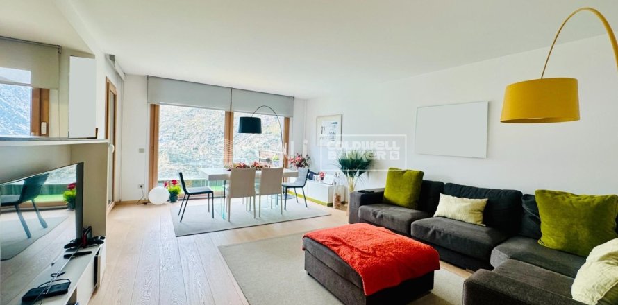 4 bedrooms apartment for sale in Principado De Andorra (Ninguna Poblacion Tiene C.P.), Lleida, Catalonia, Spain № 5286