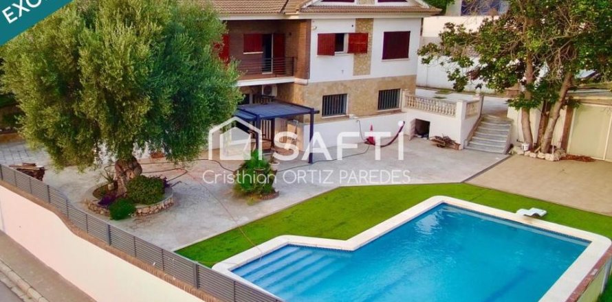 Дом с 5 спальнями в Тиане, Барселона, Каталония, Испания № 2250