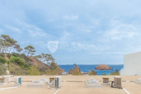 2 bedrooms apartment for sale in Tossa de Mar, Girona, Catalonia, Spain № 6717 - photo 2