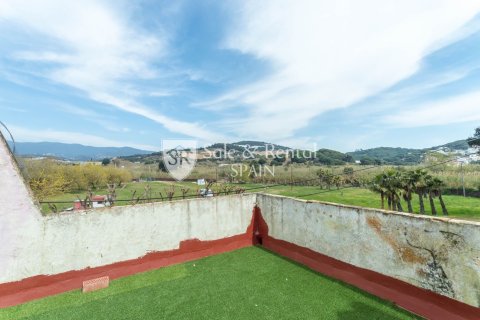 4 bedrooms house for sale in Sant Pol de Mar, Barcelona, Catalonia, Spain № 6716 - photo 11
