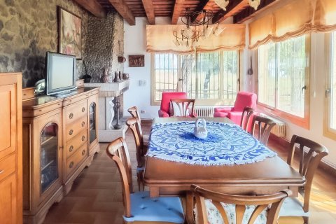 5 bedrooms house for sale in Caldes de Malavella, Girona, Catalonia, Spain № 6715 - photo 2