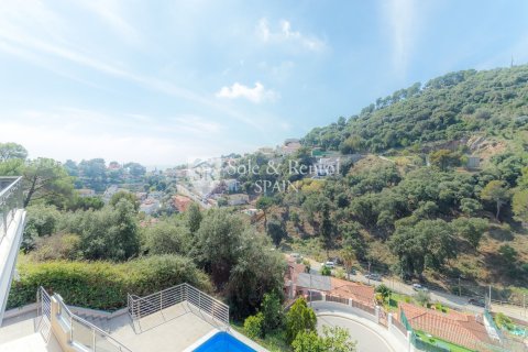 6 bedrooms house for sale in Santa Susanna, Barcelona, Catalonia, Spain № 6718 - photo 10