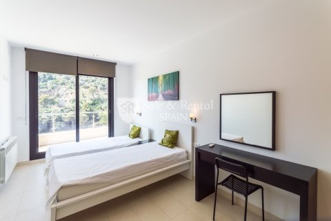 6 bedrooms house for sale in Santa Susanna, Barcelona, Catalonia, Spain № 6718 - photo 8