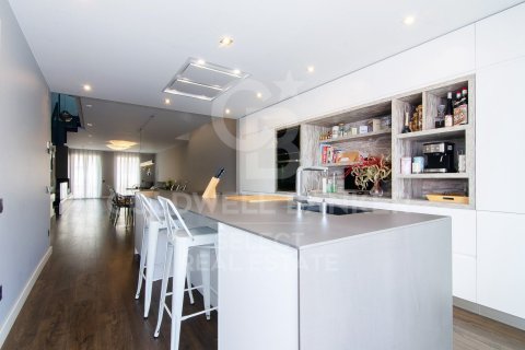 Купить дом в Сабадель, Испания с 3 спальни, 347м², № 7749 - фото 15