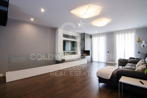 Купить дом в Сабадель, Испания с 3 спальни, 347м², № 7749 - фото 24