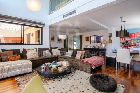 Купить дом в Матадепера, Испания с 4 спальни, 424м², № 7750 - фото 6