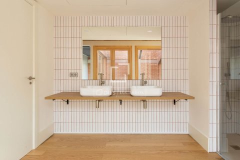 2 chambres apartment à vendre à Barcelona, Catalonia, Spain № 4390 - photo 30