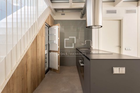 2 chambres apartment à vendre à Barcelona, Catalonia, Spain № 4390 - photo 24