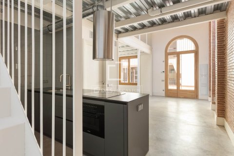 2 chambres apartment à vendre à Barcelona, Catalonia, Spain № 4390 - photo 25