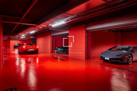 4 bedrooms apartment for sale in Barcelona, Catalonia, Spain № 4393 - photo 27