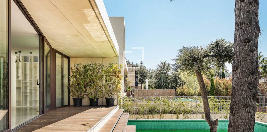 6 chambres villa à vendre à Sant Cugat Del Valles, Barcelona, Catalonia, Spain № 4396