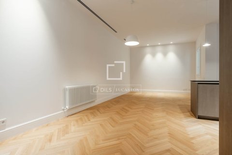 2 chambres apartment à vendre à Barcelona, Catalonia, Spain № 4394 - photo 4