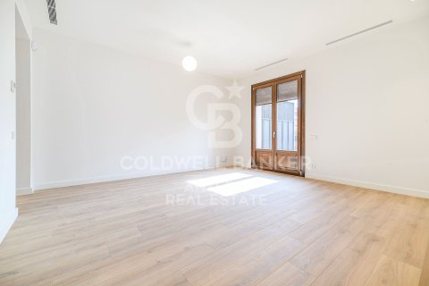 2 bedrooms penthouse for sale in Barcelona, Catalonia, Spain № 5350 - photo 11