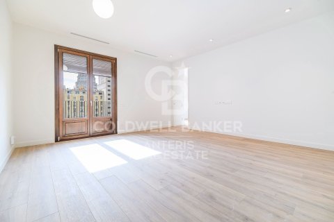 2 bedrooms penthouse for sale in Barcelona, Catalonia, Spain № 5350 - photo 5
