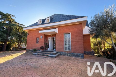 Купить дом в Сан-Пере-де-Виламайор, Испания с 4 спальни, 227м², № 4721 - фото 2