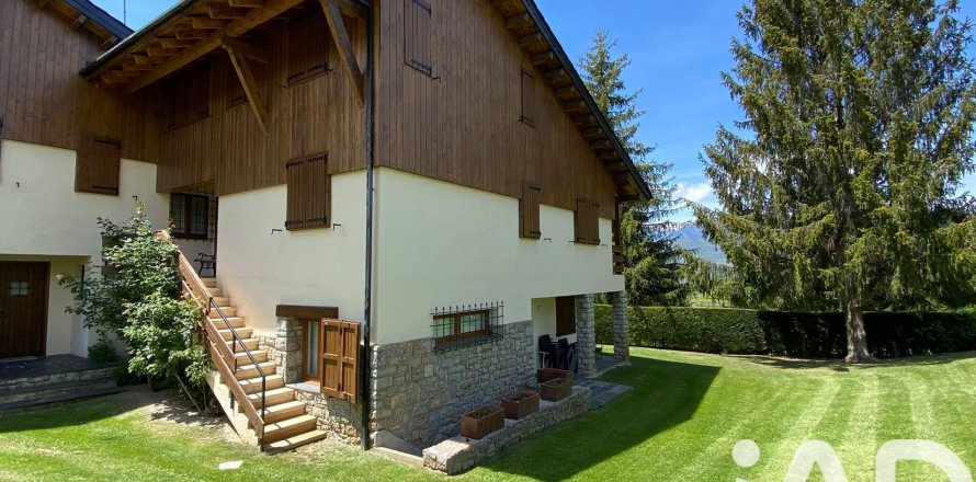 3 bedrooms apartment for sale in Alp, Girona, Catalonia, Spain № 4718