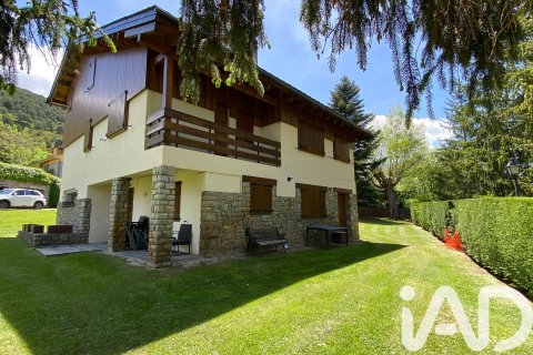 3 bedrooms apartment for sale in Alp, Girona, Catalonia, Spain № 4718 - photo 2