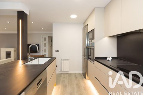 3 bedrooms apartment for sale in Alp, Girona, Catalonia, Spain № 4718 - photo 7