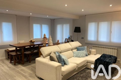 3 bedrooms apartment for sale in Alp, Girona, Catalonia, Spain № 4718 - photo 22