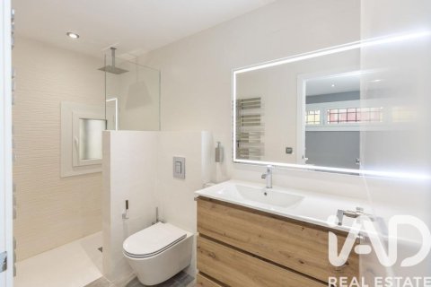 3 bedrooms apartment for sale in Alp, Girona, Catalonia, Spain № 4718 - photo 15