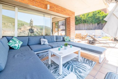 6 chambres villa à vendre à Castelldefels, Barcelona, Catalonia, Spain № 4288 - photo 29