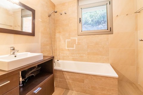 6 chambres villa à vendre à Castelldefels, Barcelona, Catalonia, Spain № 4288 - photo 24