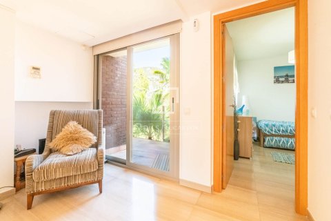 6 chambres villa à vendre à Castelldefels, Barcelona, Catalonia, Spain № 4288 - photo 16