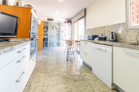 6 chambres villa à vendre à Castelldefels, Barcelona, Catalonia, Spain № 4288 - photo 11