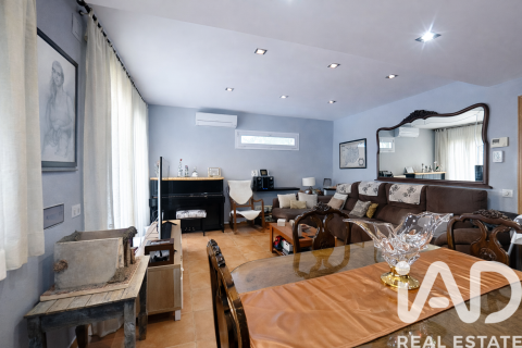 5 bedrooms house for sale in Valls, Tarragona, Catalonia, Spain № 4674 - photo 16