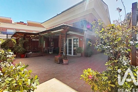 5 bedrooms house for sale in Salou, Tarragona, Catalonia, Spain № 4673 - photo 2