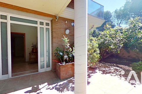 5 bedrooms house for sale in Salou, Tarragona, Catalonia, Spain № 4673 - photo 7