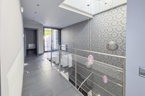3 bedrooms house for sale in Arenys de Mar, Barcelona, Catalonia, Spain № 7029 - photo 18