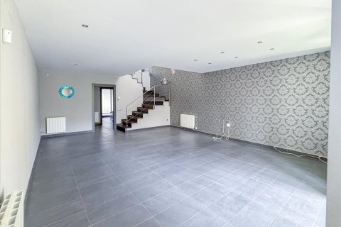 3 bedrooms house for sale in Arenys de Mar, Barcelona, Catalonia, Spain № 7029 - photo 4