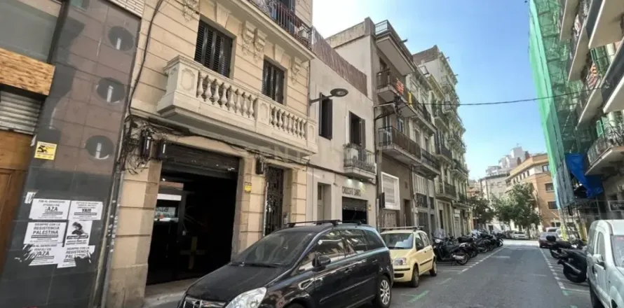 Estudio en venta en Barcelona, Cataluña, Spain № 7028