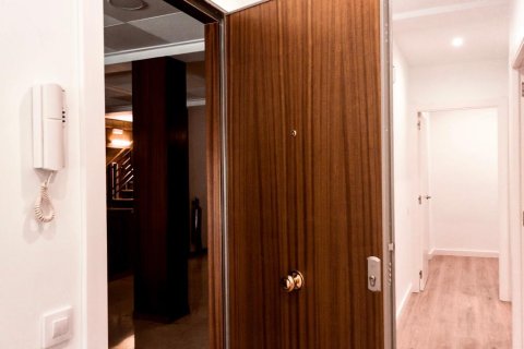 2 chambres apartment à vendre à Barcelona, Catalonia, Spain № 3653 - photo 27