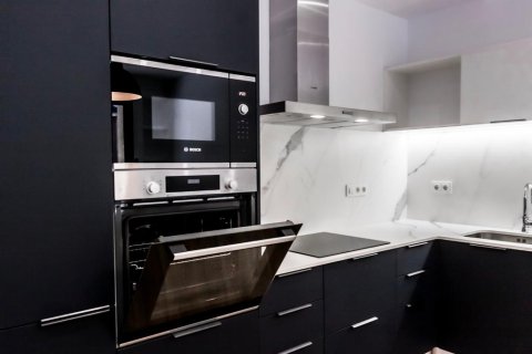 2 chambres apartment à vendre à Barcelona, Catalonia, Spain № 3653 - photo 5