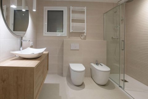 2 chambres apartment à vendre à Barcelona, Catalonia, Spain № 3654 - photo 12