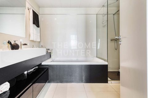 Купить квартиру в Сан-Марти, Барселона, Испания с 3 спальни, 147м², № 2270 - фото 23