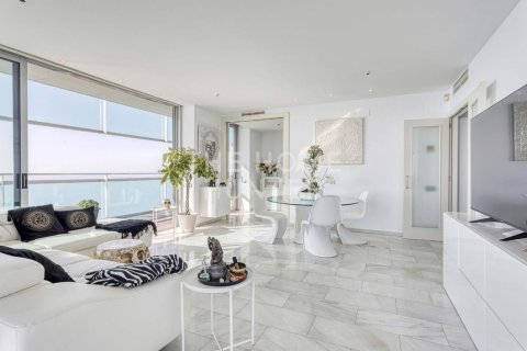 Купить квартиру в Сан-Марти, Барселона, Испания с 3 спальни, 147м², № 2270 - фото 2