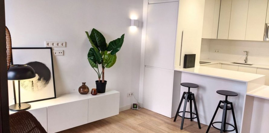 Квартира с 2 спальнями в Старый городе, Барселона, Каталония, Испания № 2272