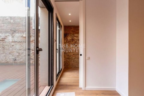 Купить квартиру в Бадалона, Испания с 1 спальня, 175м², № 2274 - фото 5