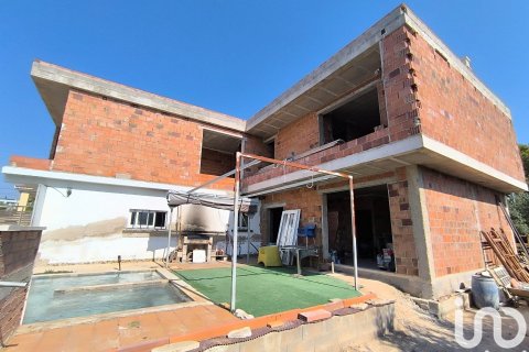 5 bedrooms house for sale in L'Ametlla de Mar, Tarragona, Catalonia, Spain № 7559 - photo 19