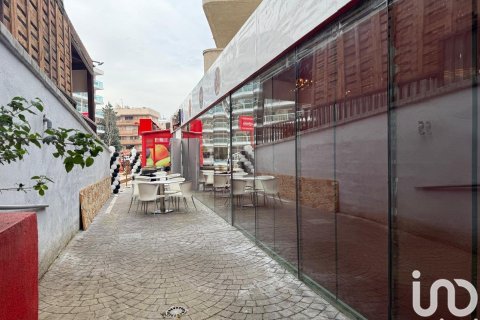 250 sq.m. commercial property for sale in Salou, Tarragona, Catalonia, Spain № 7564 - photo 23