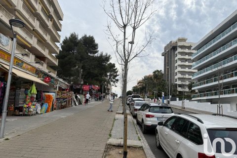 250 sq.m. commercial property for sale in Salou, Tarragona, Catalonia, Spain № 7564 - photo 29