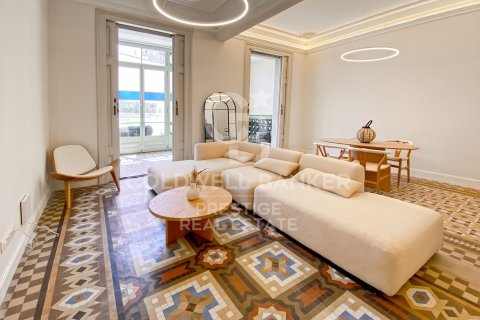 3 bedrooms apartment for sale in Barcelona, Catalonia, Spain № 5672 - photo 2