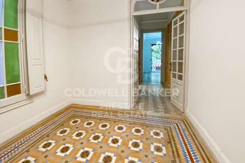 3 bedrooms apartment for sale in Barcelona, Catalonia, Spain № 5672 - photo 12