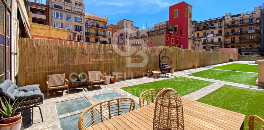 3 bedrooms apartment for sale in Barcelona, Catalonia, Spain № 5672