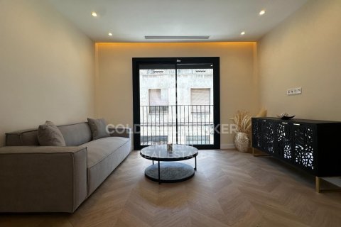 2 bedrooms apartment for sale in Barcelona, Catalonia, Spain № 5676 - photo 5