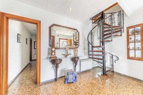 Купить дом в Барселона, Испания с 3 спальни, 890м², № 2330 - фото 28